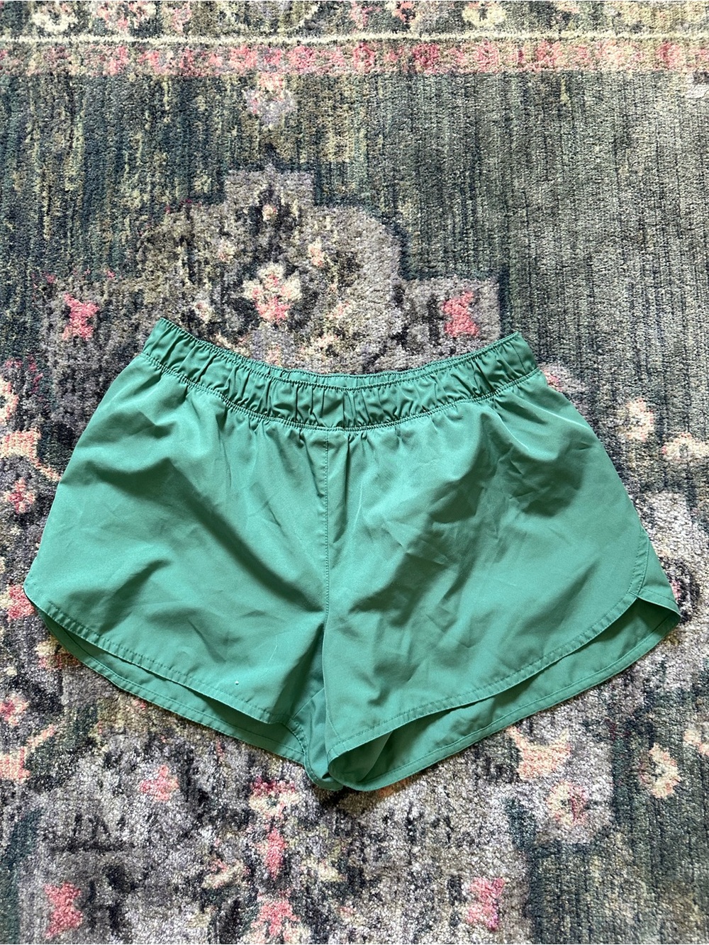 Old Navy Green Athletic Elastic-Waist Lined Running Shorts Women’s Medium Cute!